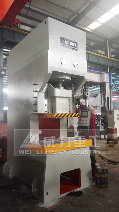 200噸液壓沖床生產(chǎn)廠家